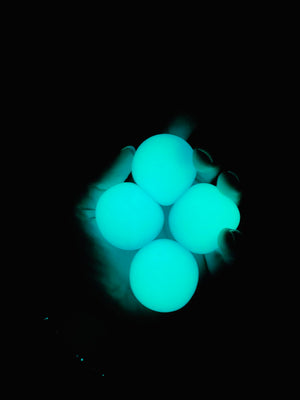 4 Blue Luminescent Ceiling Balls