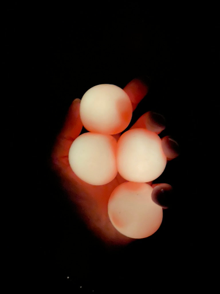 4 Orange Luminescent Ceiling Balls
